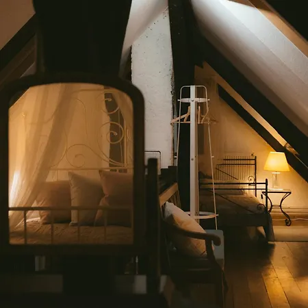 Апартаменты Antikes Haus An Der Mosel Kinheim