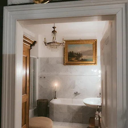 Апартаменты Antikes Haus An Der Mosel Kinheim