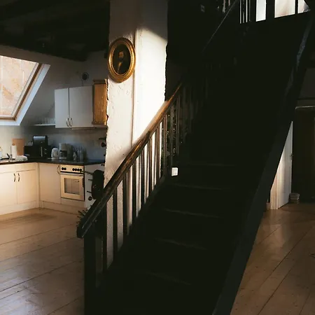 Antikes Haus An Der Mosel *