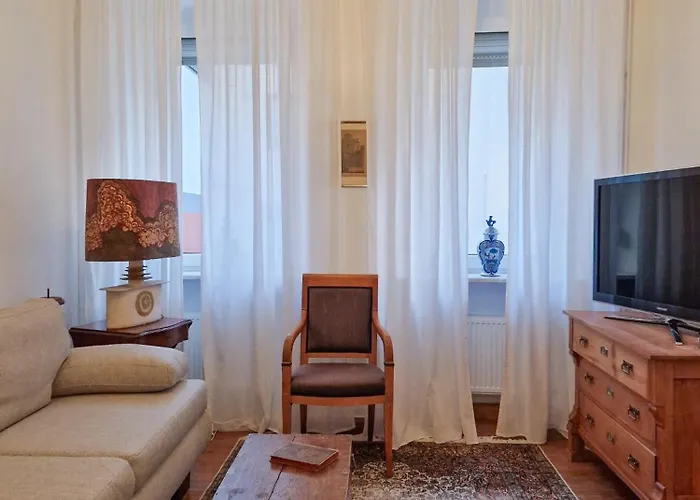 Antikes Haus An Der Mosel