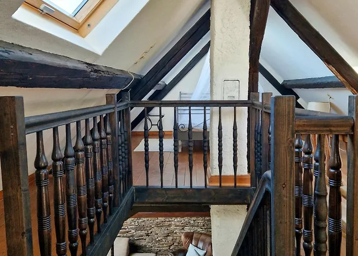 Antikes Haus An Der Mosel Kinheim