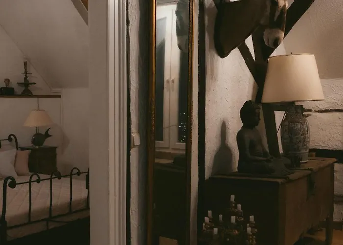 Antikes Haus An Der Mosel Kinheim