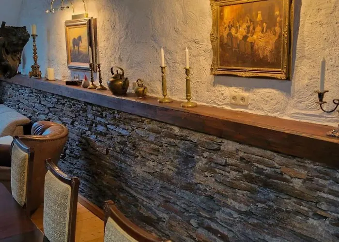 Antikes Haus An Der Mosel * Kinheim