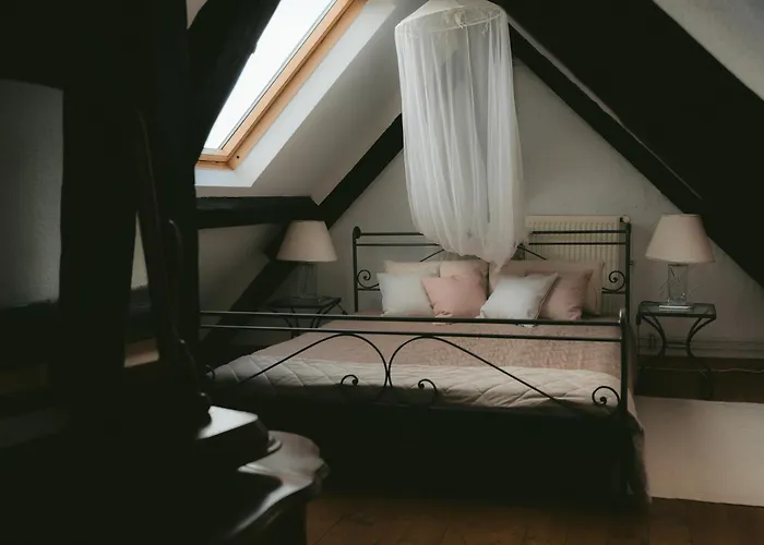 Antikes Haus An Der Mosel