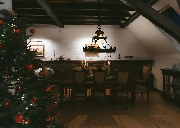 Antikes Haus An Der Mosel Kinheim